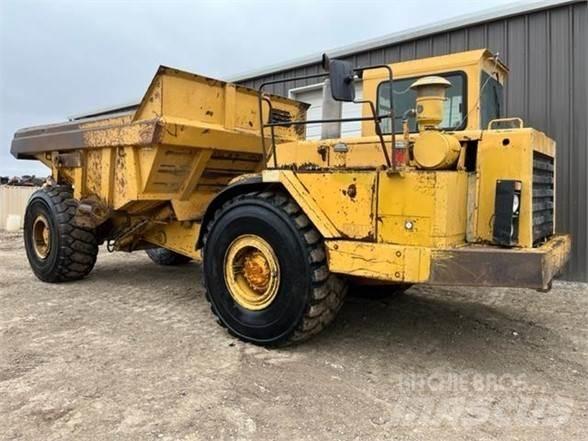 CAT D25C Dumpperit