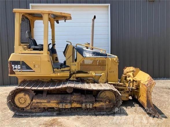 CAT D4G Telaketjupuskutraktorit
