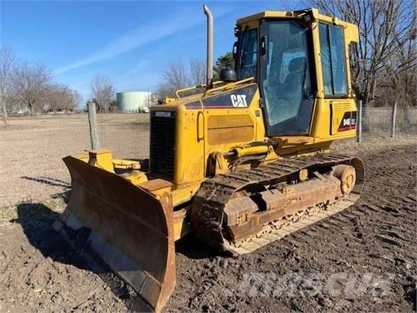 CAT D4G XL Telaketjupuskutraktorit