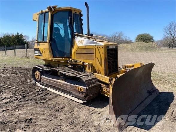 CAT D4G XL Telaketjupuskutraktorit