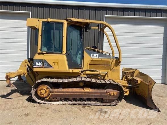 CAT D4G XL Telaketjupuskutraktorit