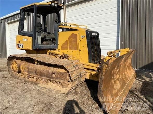 CAT D5K LGP Telaketjupuskutraktorit