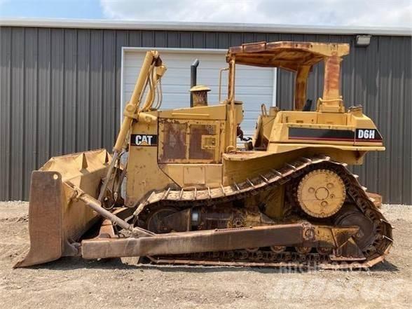 CAT D6H Telaketjupuskutraktorit