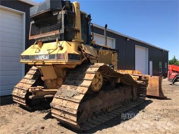 CAT D6M LGP Telaketjupuskutraktorit