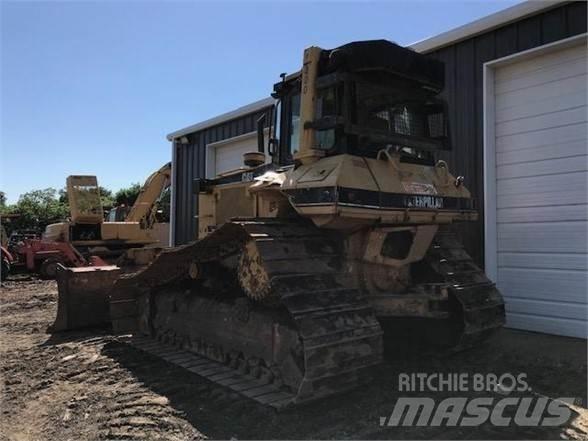 CAT D6M LGP Telaketjupuskutraktorit