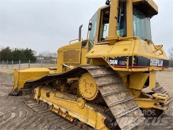 CAT D6N LGP Telaketjupuskutraktorit