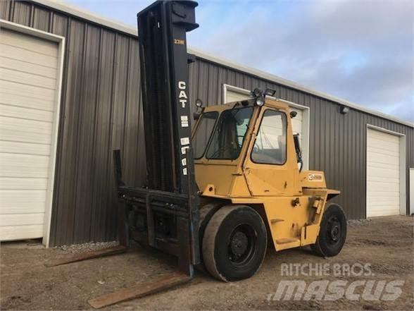 CAT V180B Dieseltrukit
