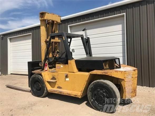 CAT V225B Dieseltrukit