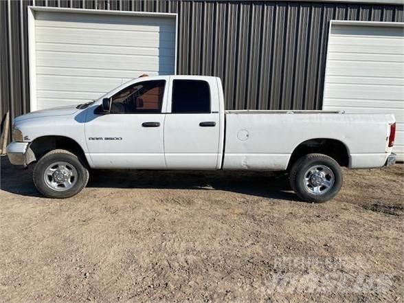 Dodge RAM 3500 Lava-autot