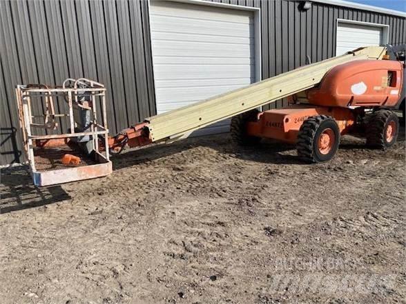 JLG 600S Teleskooppipuominostimet