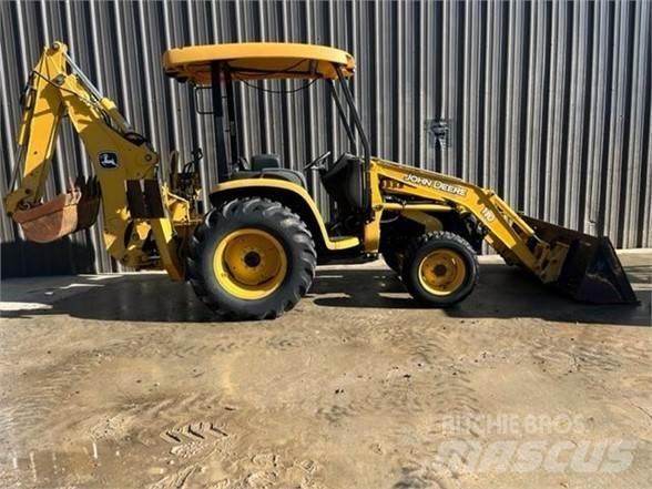 John Deere 110 Kaivurikuormaajat