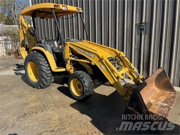 John Deere 110 Kaivurikuormaajat