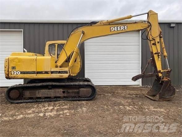 John Deere 120 Telakaivukoneet