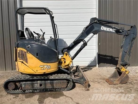 John Deere 27D Minikaivukoneet < 7t
