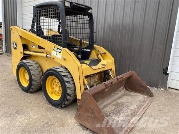 John Deere 315 Liukuohjatut kuormaajat