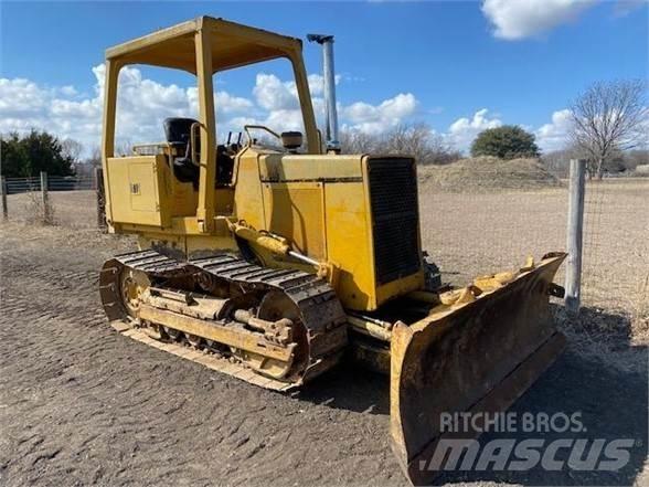 John Deere 450 Telaketjupuskutraktorit