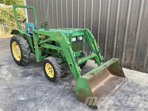 John Deere 850 Traktorit
