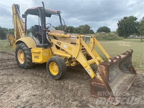 Komatsu WB140 Kaivurikuormaajat