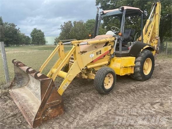 Komatsu WB140 Kaivurikuormaajat