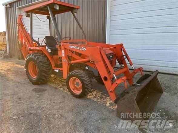 Kubota L35 Kaivurikuormaajat
