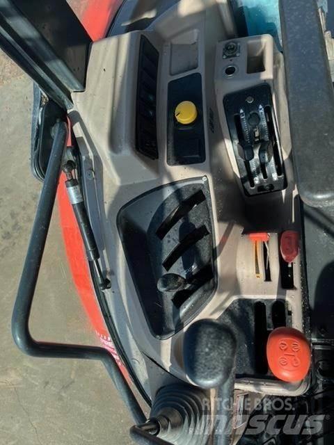 Kubota M6060D Traktorit