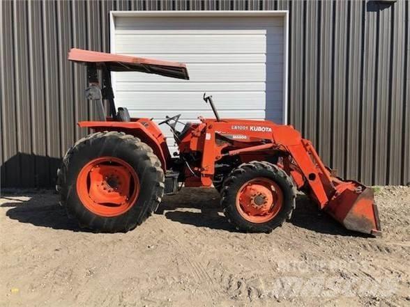 Kubota M6800 Traktorit
