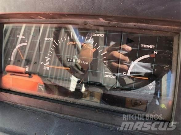 Kubota M6800 Traktorit
