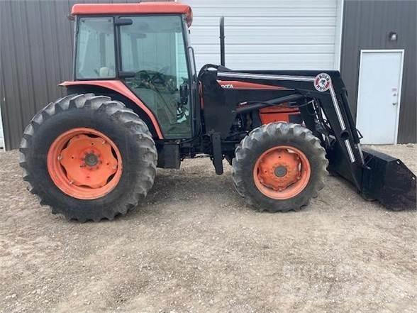 Kubota M9000 Traktorit
