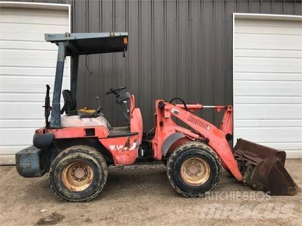 Kubota R420 Pyöräkuormaajat