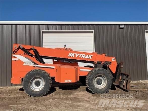 SkyTrak 10042 Kurottajat