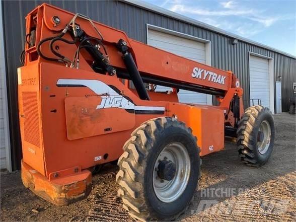 SkyTrak 6042 Kurottajat