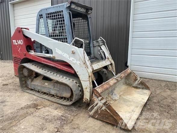 Takeuchi TL140 Liukuohjatut kuormaajat