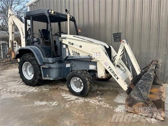 Terex TLB840R Kaivurikuormaajat