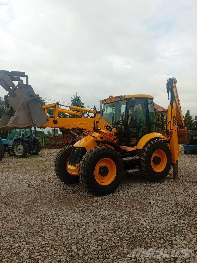 JCB 4 cx Kaivurikuormaajat