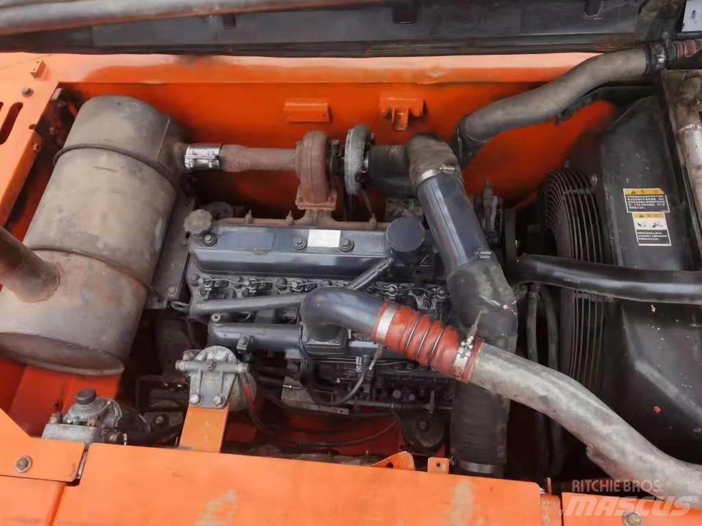 Doosan DX 225 LC Telakaivukoneet