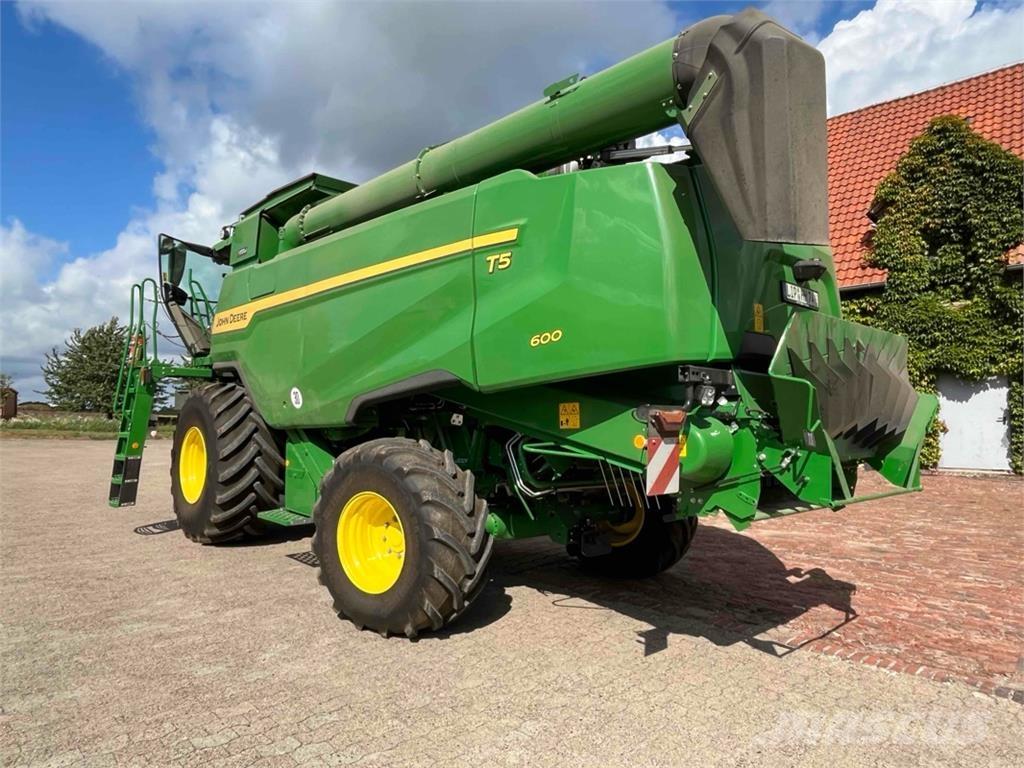 John Deere T5 600 Leikkuupuimurit