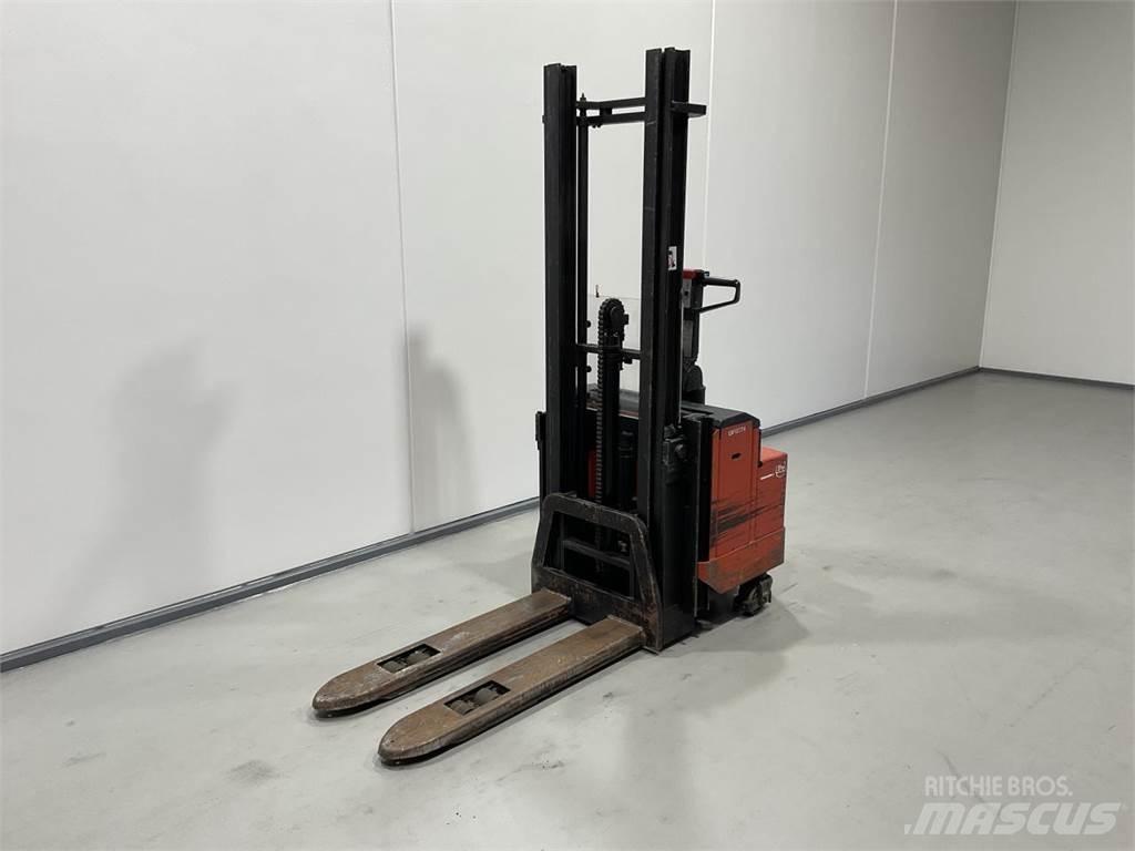 BT LSF1250/11 Ajettavat pinoamisvaunut