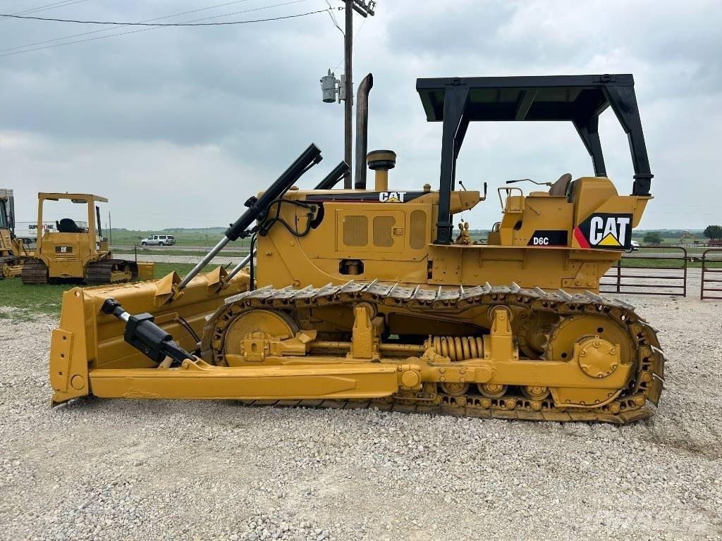 CAT D 6 C Telaketjupuskutraktorit