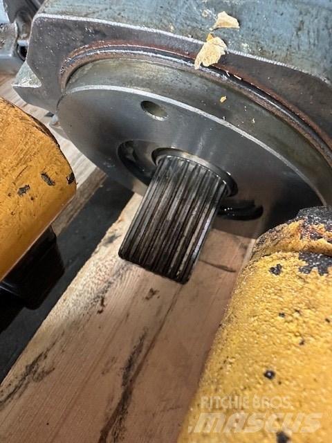 Liebherr HMF 75-02 Hydrauliikka