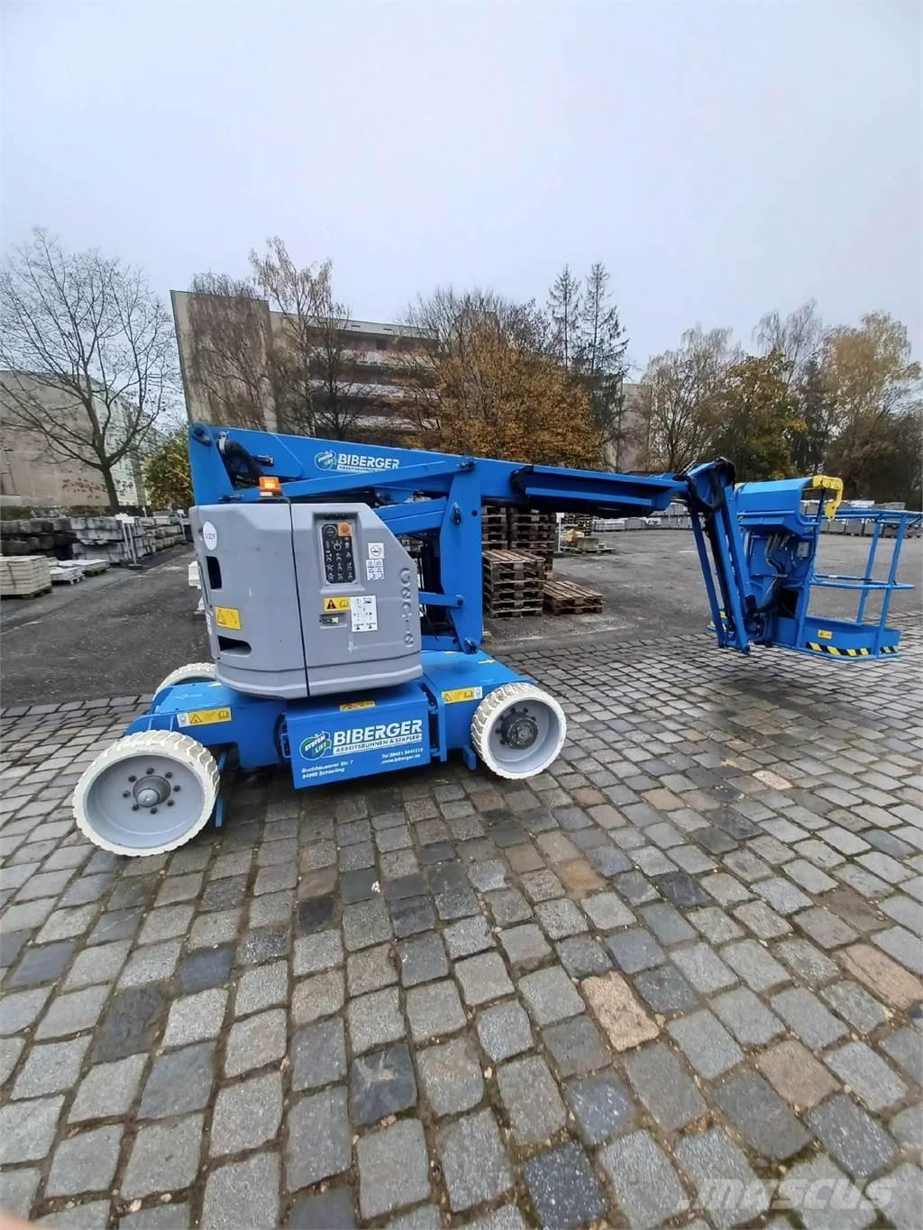Genie Z34/22N Kuukulkijat
