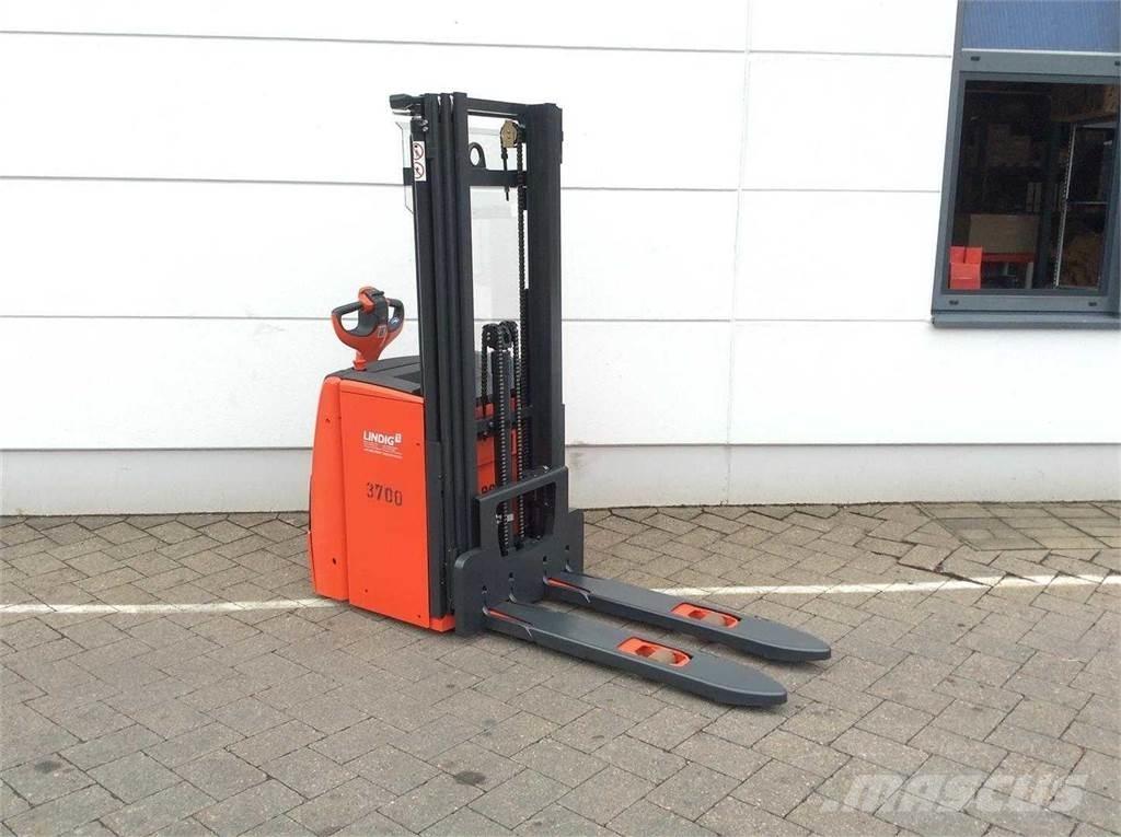 Linde L14 Ajettavat pinoamisvaunut