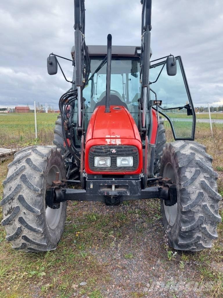 Massey Ferguson 4255 Traktorit