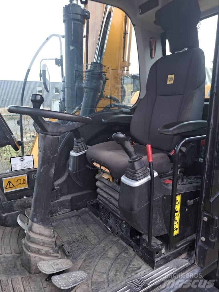 JCB JS 145 W Pyöräkaivukoneet
