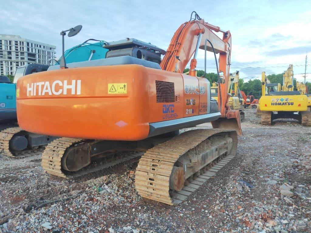 Hitachi ZX 210 Telakaivukoneet
