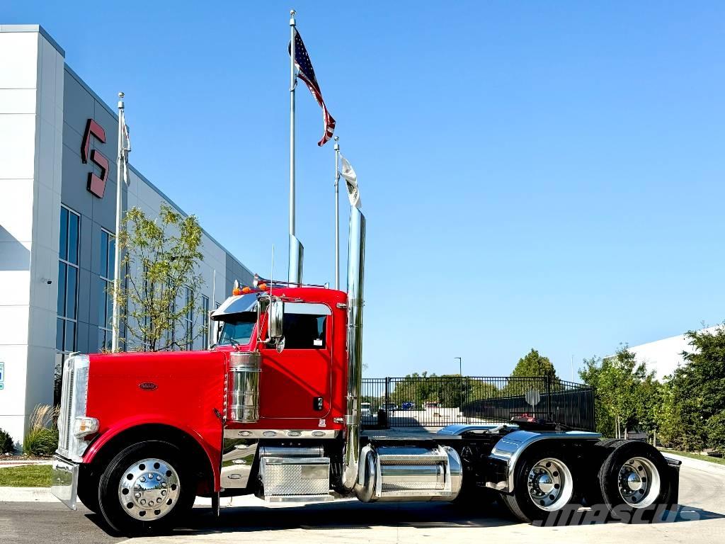 Peterbilt 389 Vetopöytäautot