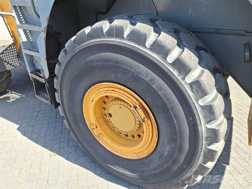 Liebherr L580 Pyöräkuormaajat