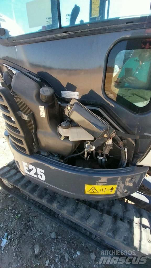 Bobcat E 25 Minikaivukoneet < 7t