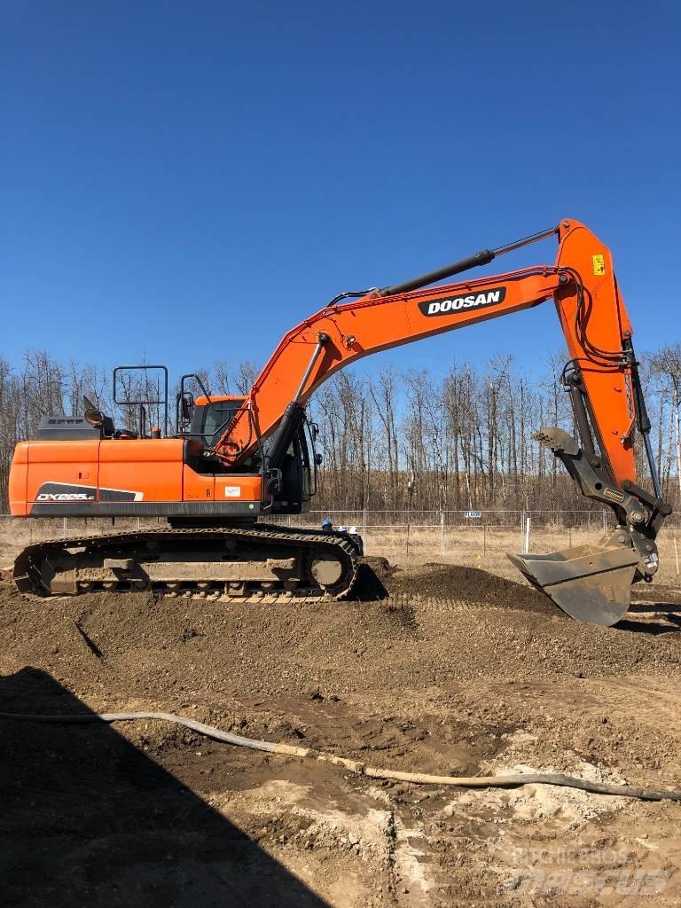 Develon DX225LC-5 Telakaivukoneet
