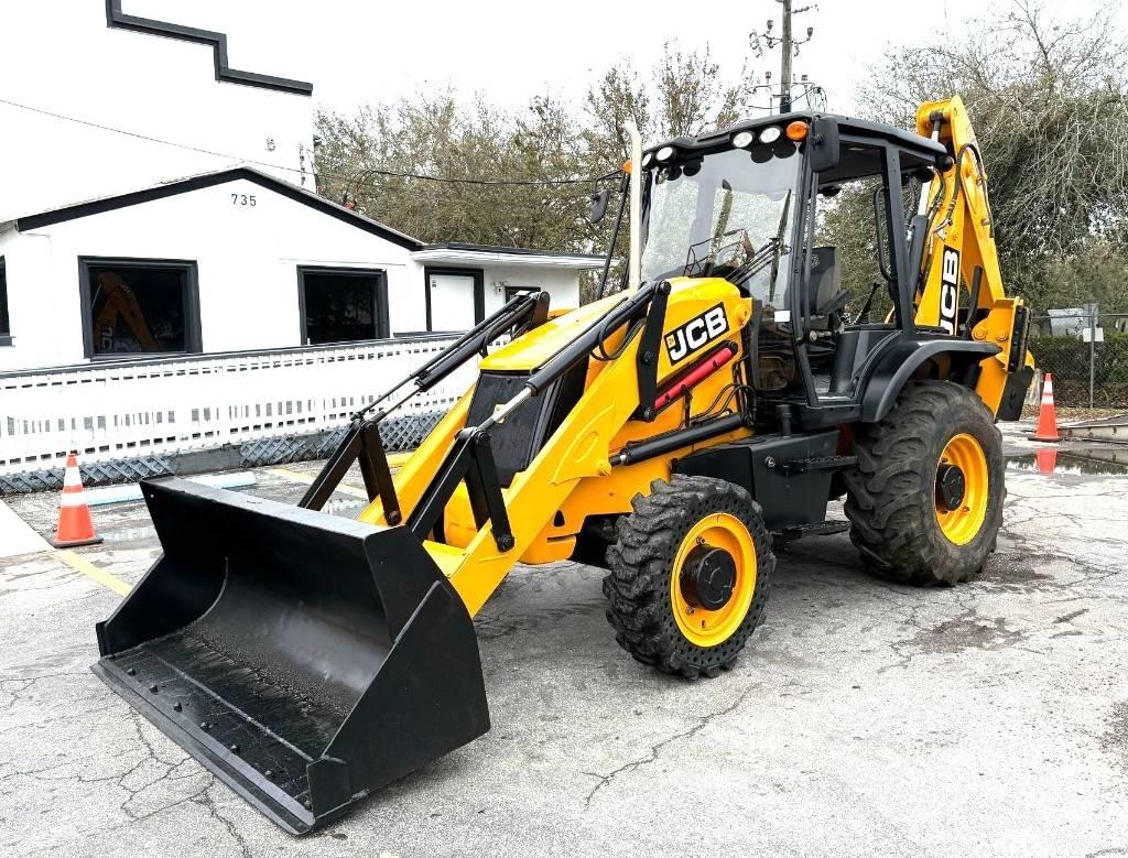 JCB 3 CX Kaivurikuormaajat