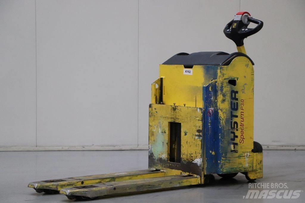 Hyster P3.0 Lavansiirtotrukit